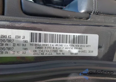 2018 Jeep Grand Cherokee Laredo E 4X4 z USA, uszkodzony, nr VIN 1C4RJFAG4JC378065